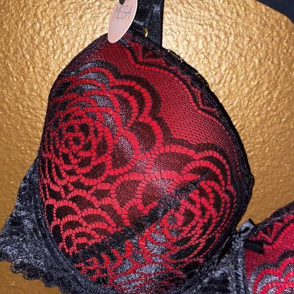 Red and Black Lace Mega Push Bra - Picture 3 of 5